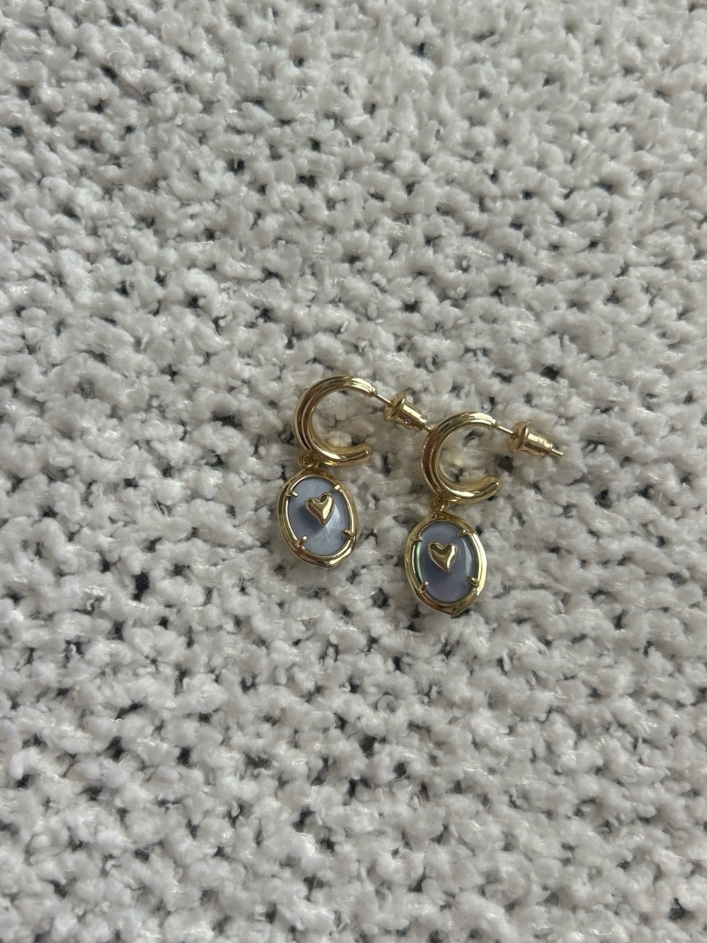 Kendra Scott Gold/Purple Huggie Earrings 🤍🪻🪎